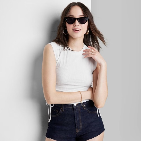 🍁 Women’s Side Cinched Top • White • Wild Fable - Picture 1 of 4